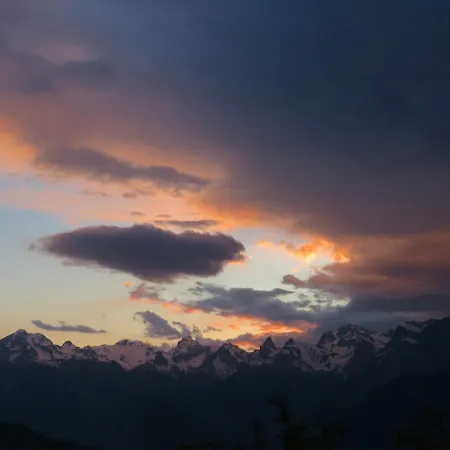 Sunny And Spacious In Faigaux In Situated In Quiet Area With Magnificent Mountain Views *