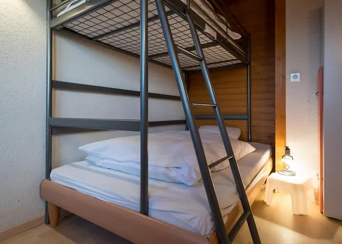 Sunny And Spacious In Faigaux In Situated In Quiet Area With Magnificent Mountain Views *