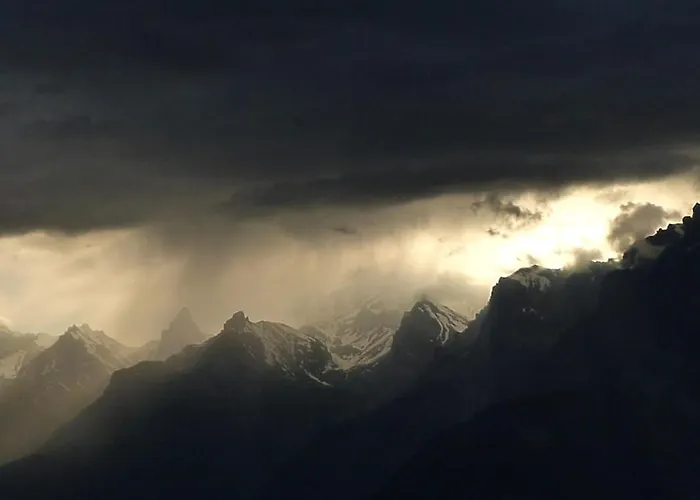 Appartement Sunny And Spacious In Faigaux In Situated In Quiet Area With Magnificent Mountain Views Veysonnaz