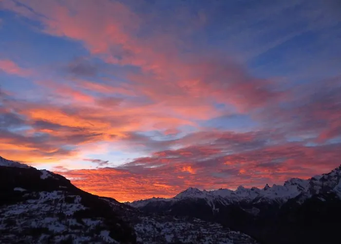 Sunny And Spacious In Faigaux In Situated In Quiet Area With Magnificent Mountain Views *