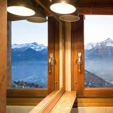 公寓 Sunny And Spacious In Faigaux In Situated In Quiet Area With Magnificent Mountain Views